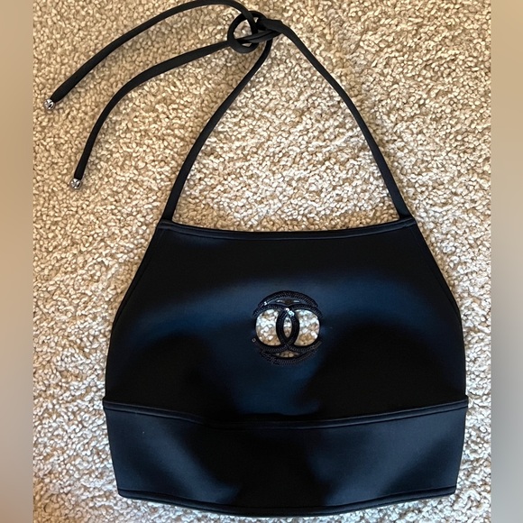 Gorgeous CHANEL Cropped Halter Top - Picture 1 of 7